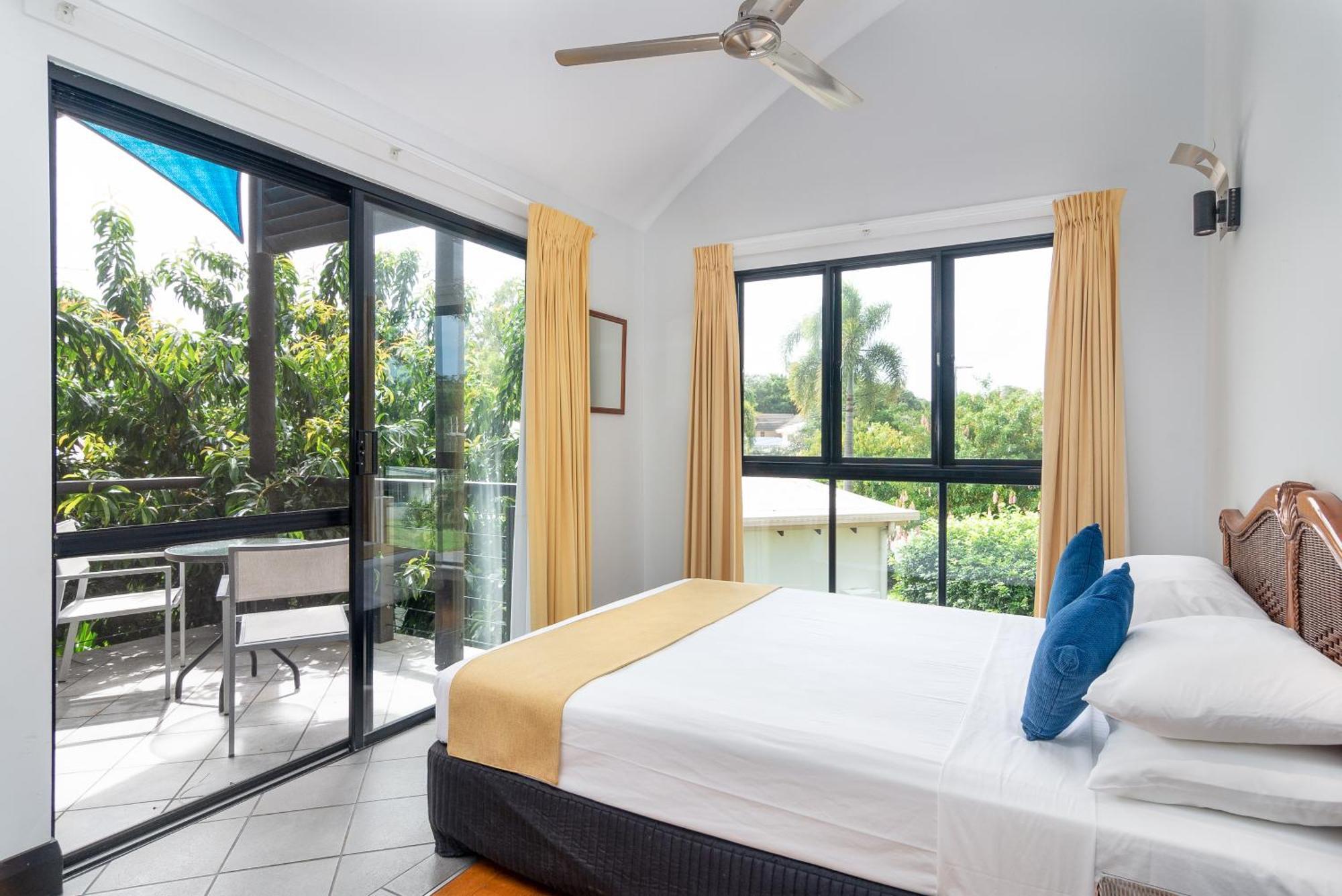 Dreamcatcher Beach-Side Apartments Port Douglas Ngoại thất bức ảnh